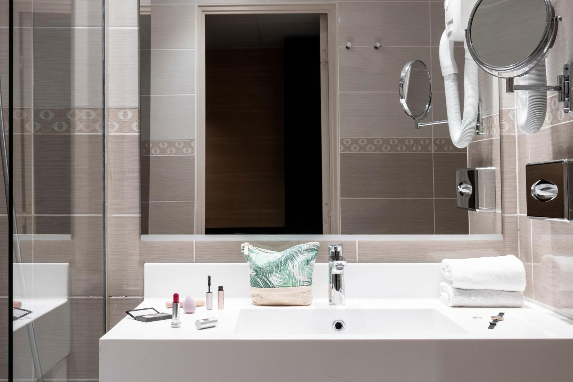 Mercure Rouen Centre Champ De Mars Εξωτερικό φωτογραφία